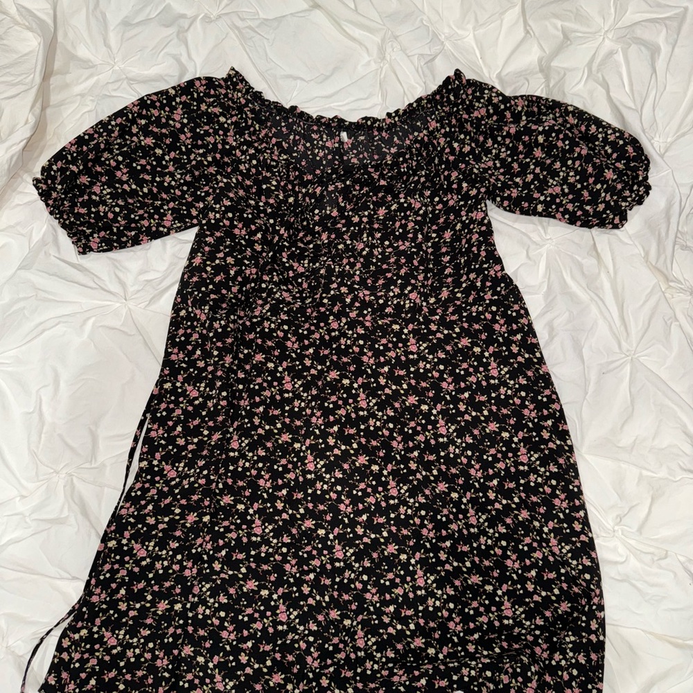 Black Casual Sundress with Puff Sleeves and Off the Shoulder Neckline